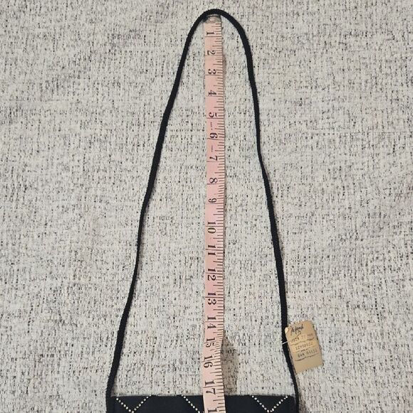 NWT Mik a Elegant Black Rhinestone Clutch with Tassel - Picture 9 of 10